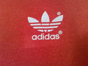 kain adidas