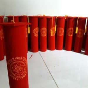 tabung wisuda