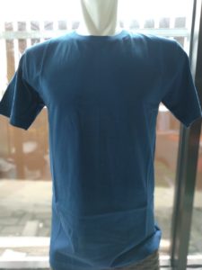 kaos biru navy