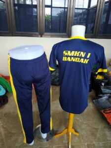 seragam olahraga sma